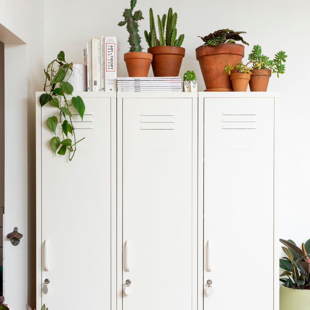 Mustard Made The Skinny Cabinet, Chalk