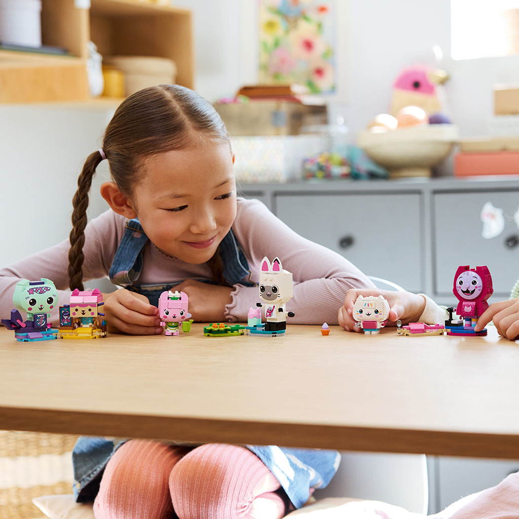 LEGO® Gabbys dukkehus - Gabbys klodsbyggede kattevenner