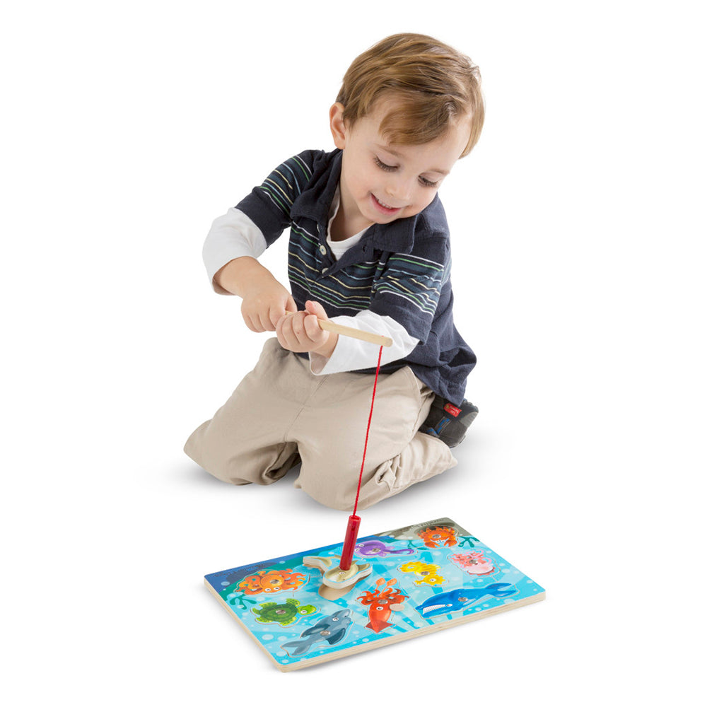 Melissa & Doug Magnetic Wooden Puzzle with Fishing Rod, 10 Pieces