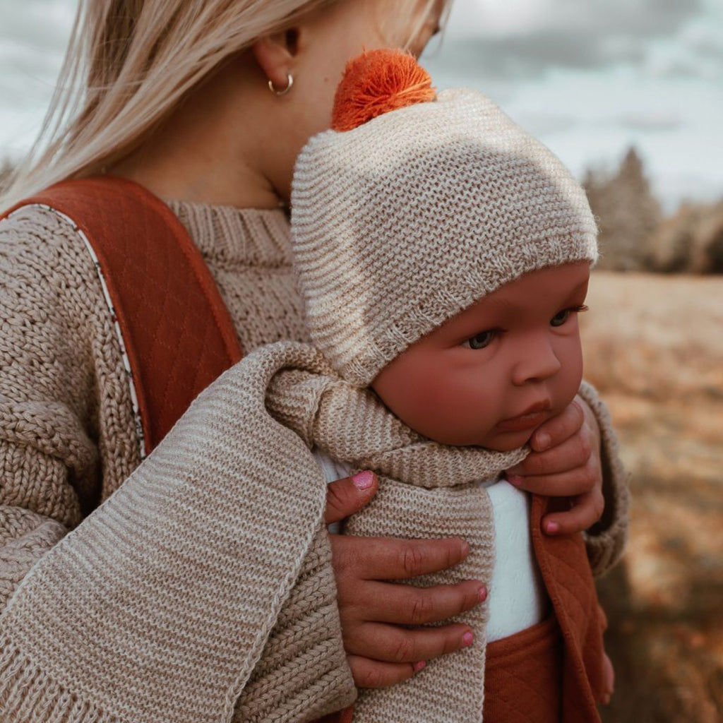 Así Clothing for Baby Doll, Size 46 cm – Knitted Hat in Rust
