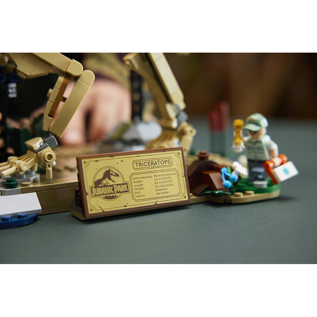 LEGO® Jurassic World Dinosaur Fossils – Triceratops