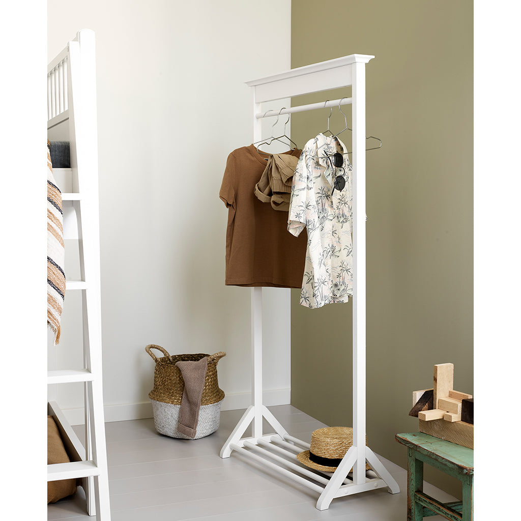 Oliver Furniture Seaside tøjstativ i træ