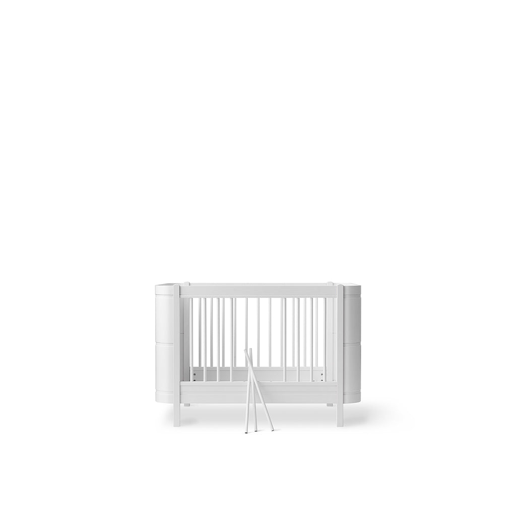 Oliver Furniture, Wood Mini+ Crib Including Junior Kit – White