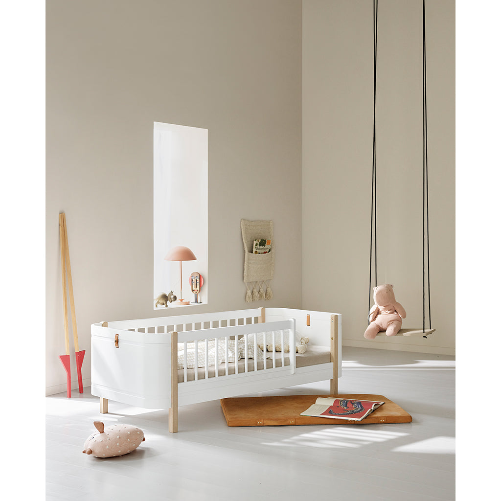 Oliver Furniture, Wood Mini+ Junior Bed - White/Oak