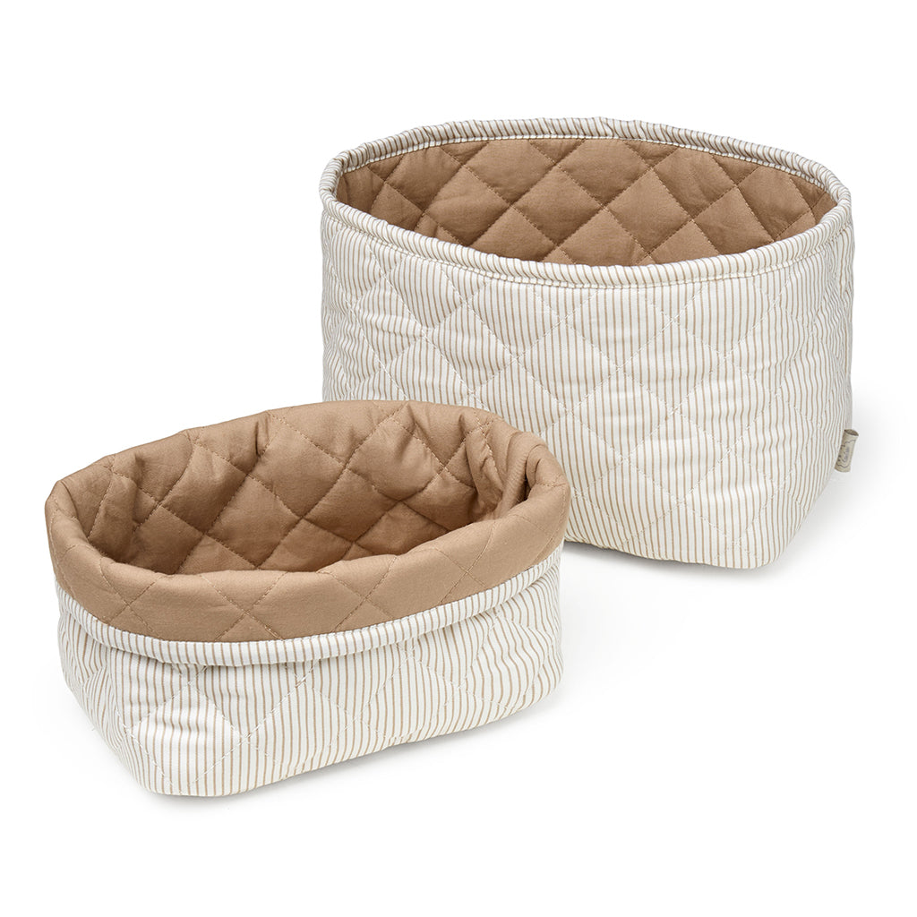 Cam Cam quiltet opbevaringskurv i stof, sæt m. 2 str. - Classic Stripes Camel