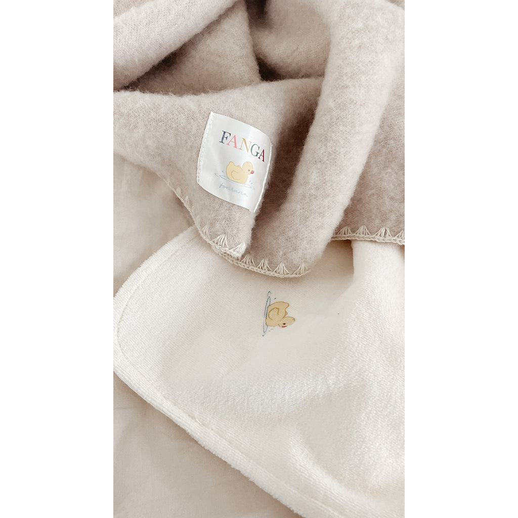 Fanga Fontana Elu Baby Blanket, Antique White