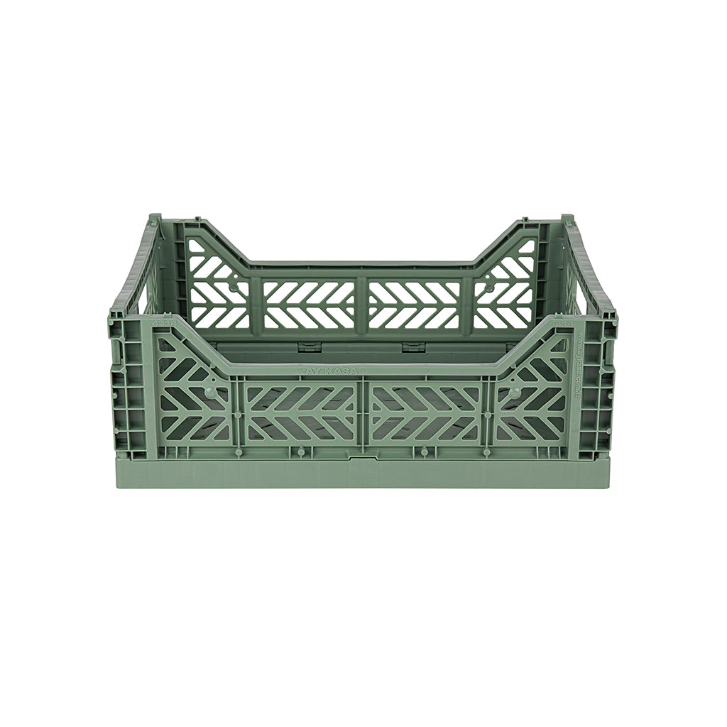 Aykasa Midi foldekasse i almond green på hvid baggrund