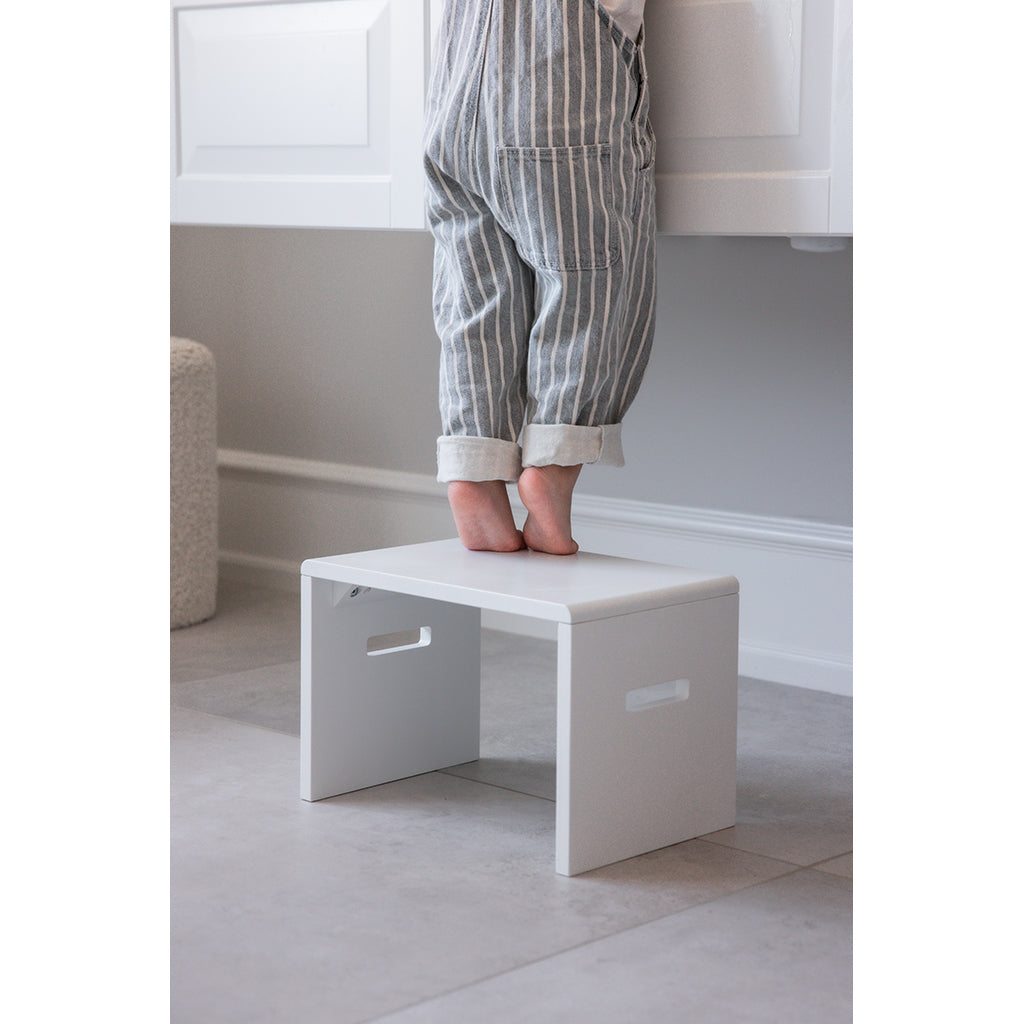 Sebra Wooden Stool - Classic White