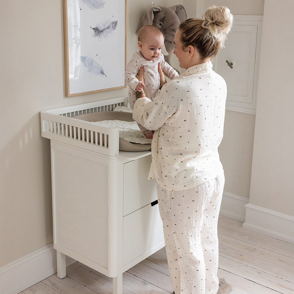 Sebra puslebord i træ, 2-i-1 design m. skuffer - Classic white