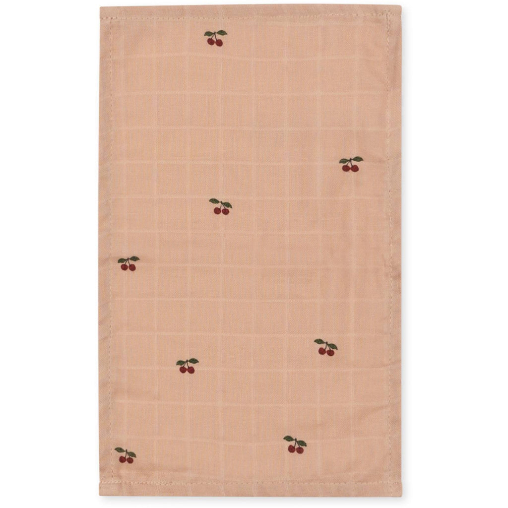 Konges Sløjd Doll Accessories – Blanket, Nappy, and Bib – Cherry Blush