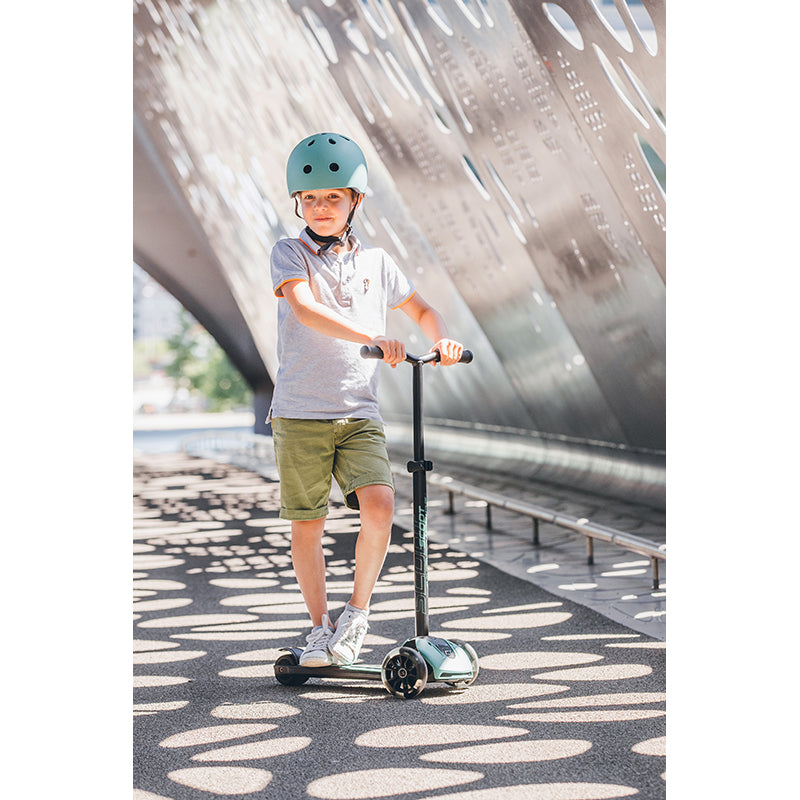 Scoot and Ride Highway Kick 5, Scooter - LED Forest