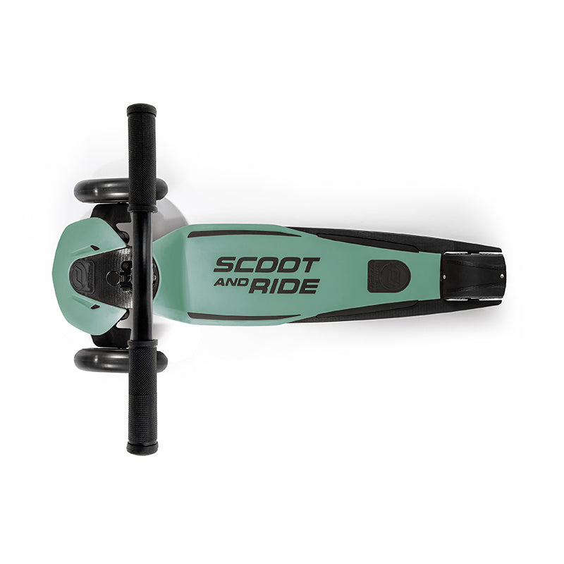Scoot and Ride Highway Kick 5, Scooter - LED Forest