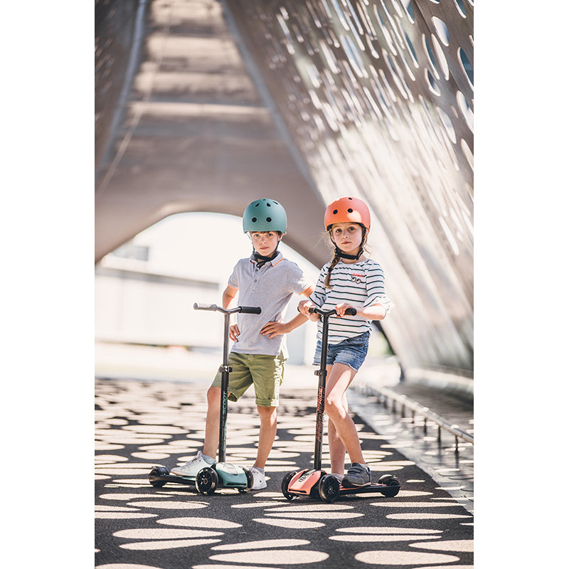 Scoot and Ride Highway Kick 5, Scooter - LED Forest