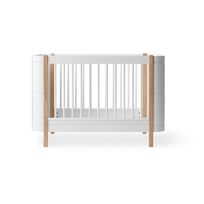 Oliver Furniture Wood Mini Plus tremmeseng hvid egetræ babyværelse