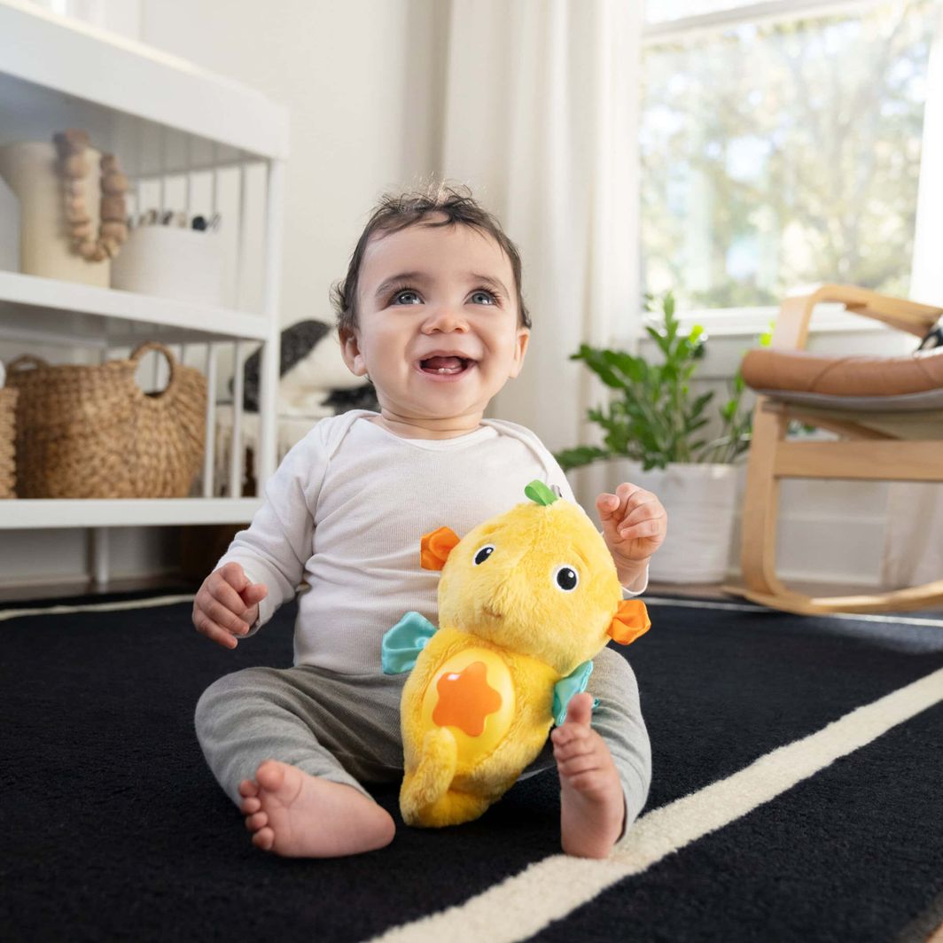 BABY Einstein Sea Dreams Seahorse™ - Soothing Plush Toy with Sound - Yellow