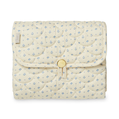 Cam Cam pusleunderlag Quilet Capri, beige med blåt mønster