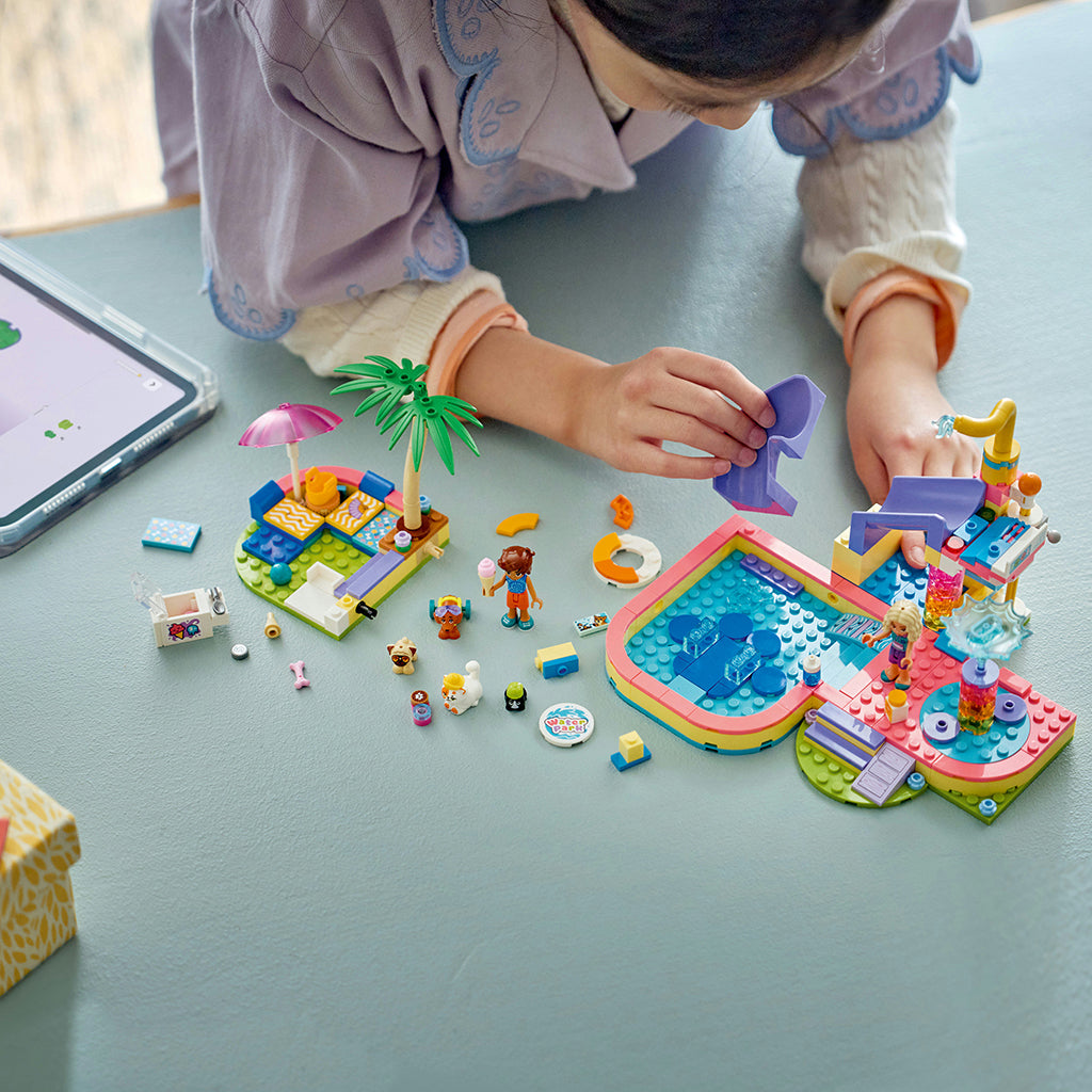 LEGO® Friends Fun Day at the Water Park