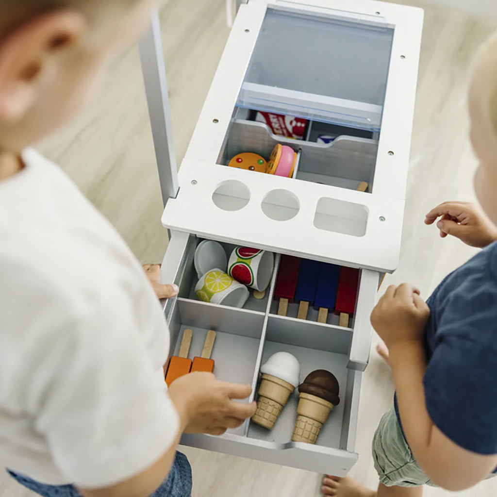 Melissa &amp; Doug Food Cart with Included Items