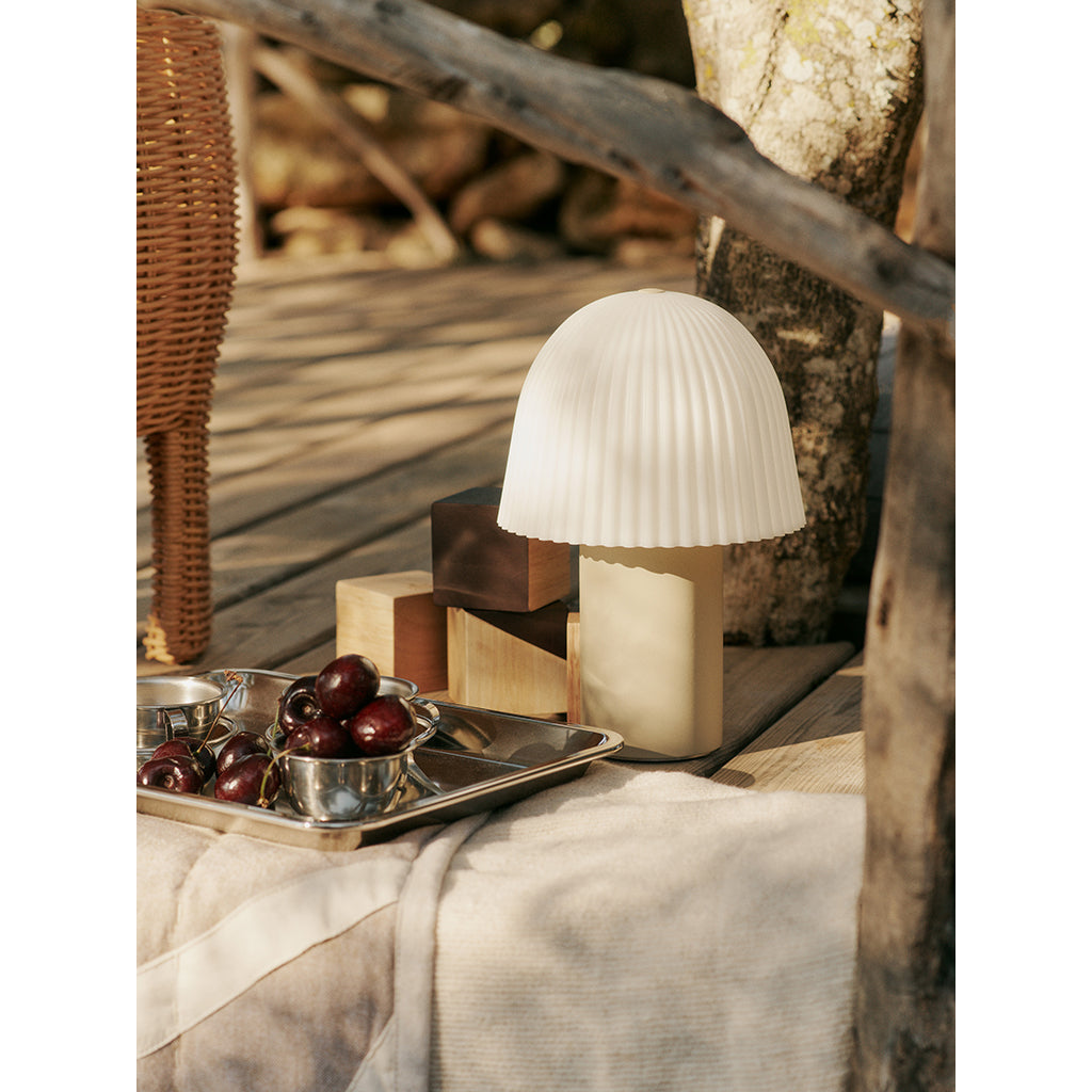 ferm Living, Frill Portable Lamp – Cashmere White