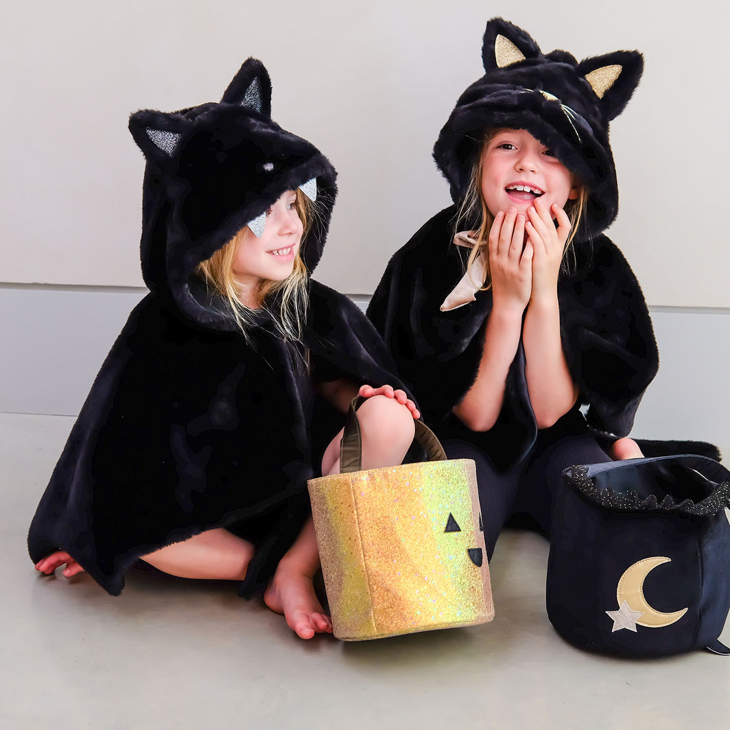 Mimi &amp; Lula Trick or Treat Candy Bucket – Black Cauldron