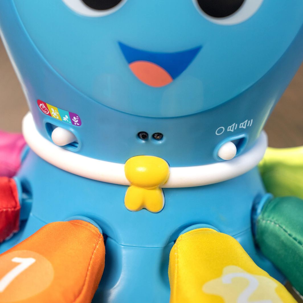 BABY Einstein 4-i-1 Crawl &amp; Chase Pal, Go Opus Go™