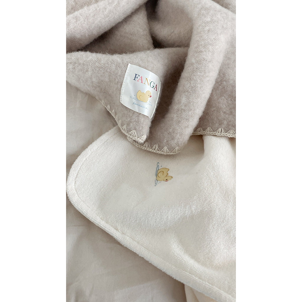 Fanga Fontana Elu Baby Blanket, Antique White