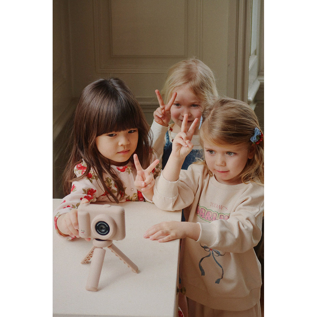 Konges Sløjd, My First Camera – Cherry