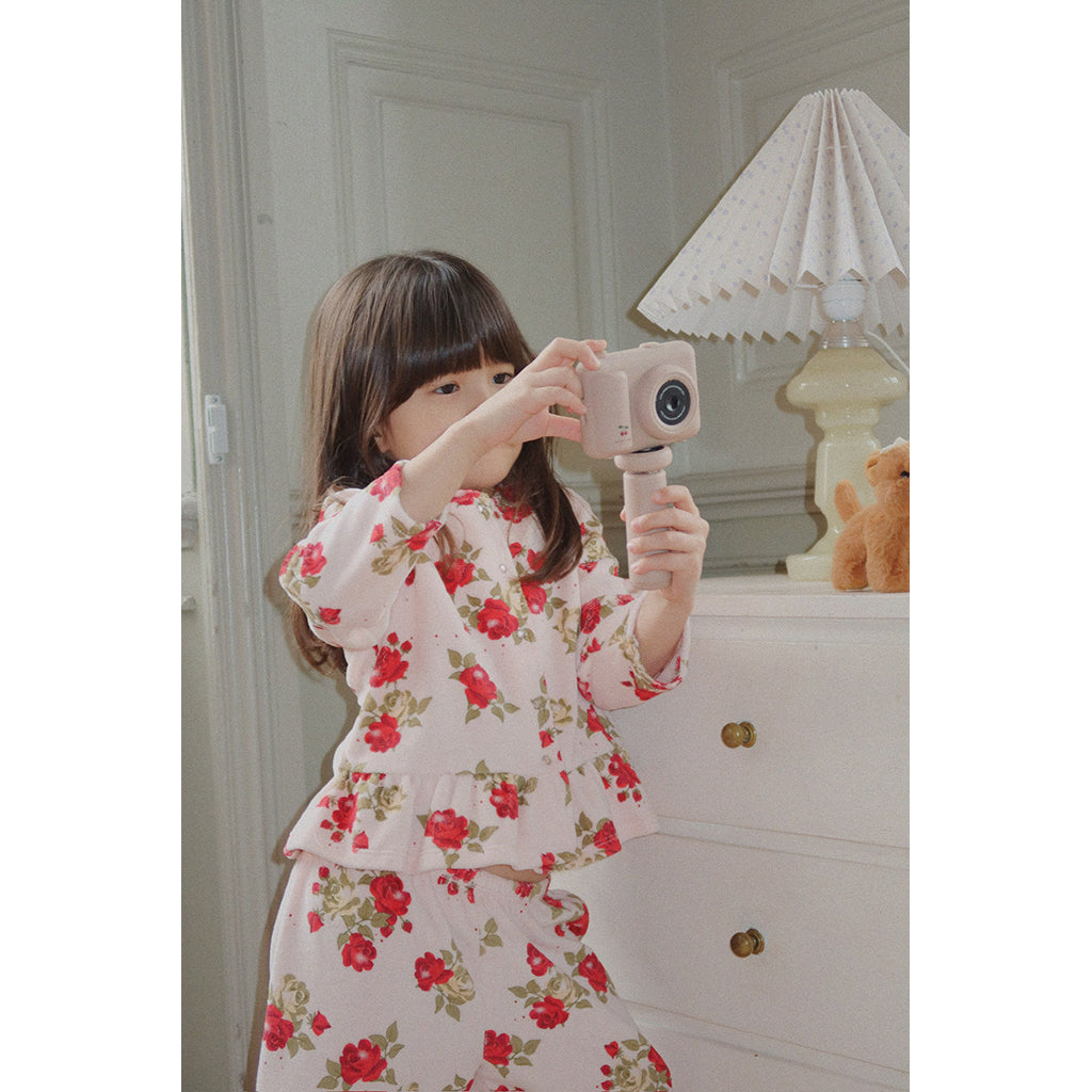 Konges Sløjd, My First Camera – Cherry