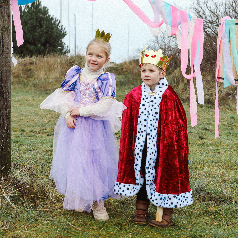 Den Goda Fen Costume, Velvet King&